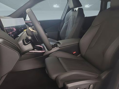 Used 2025 BMW X3 xDrive30i w/ Convenience Package image 7