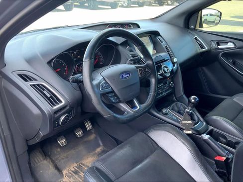 Used 2016 Ford Focus RS image 17