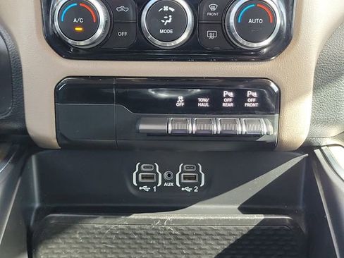 Used 2020 RAM 1500 Laramie image 34
