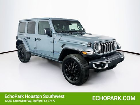Used 2025 Jeep Wrangler Sahara w/ Safety Group image 1