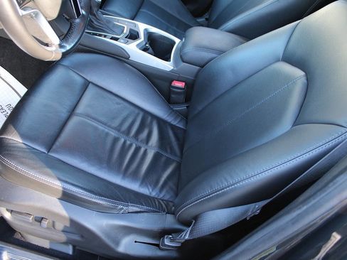 Used 2016 Cadillac SRX Base 4dr SUV image 16