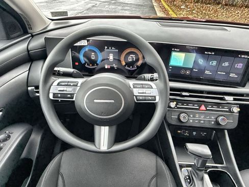 New 2026 Hyundai Tucson SE image 16