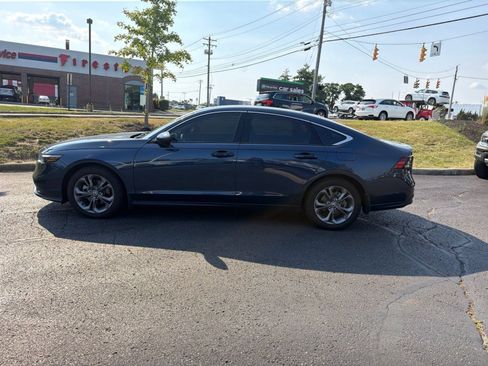 Used 2024 Honda Accord EX image 18