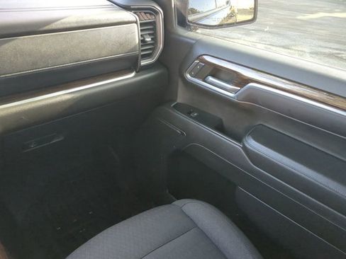 Used 2022 GMC Sierra 1500 Elevation image 17