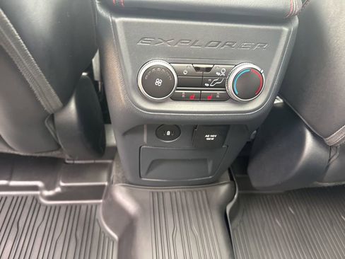 Used 2025 Ford Explorer ST image 20