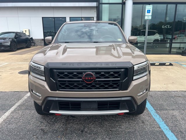 Used 2022 Nissan Frontier PRO-4X w/ Technology Package AWD/4WD image 2