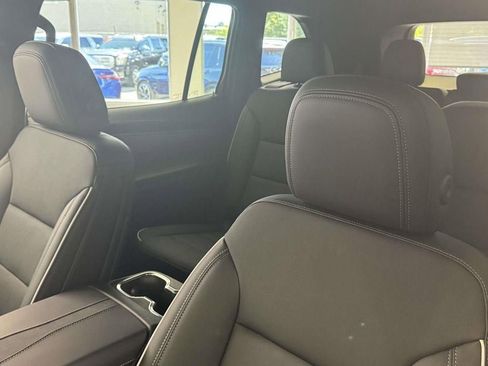 New 2026 Buick Enclave Avenir image 14