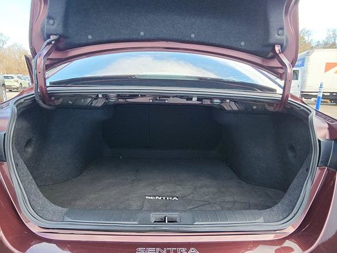 Used 2021 Nissan Sentra SV image 25