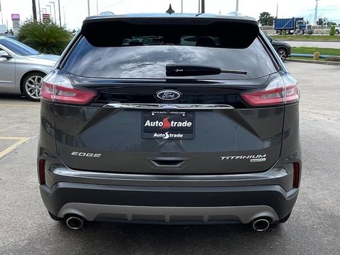 Used 2019 Ford Edge Titanium FWD image 7