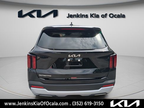 New 2026 Kia Sorento LX image 4