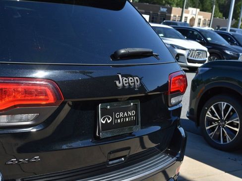Used 2021 Jeep Grand Cherokee Limited AWD/4WD image 15