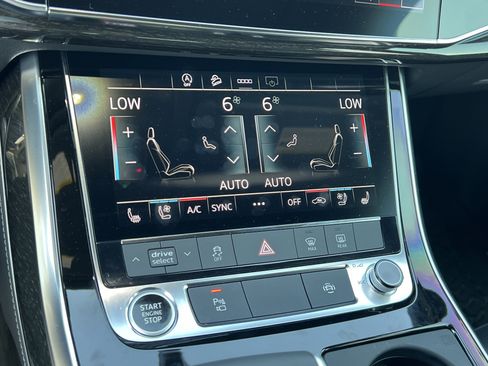 Used 2025 Audi Q7 3.0T Premium Plus image 24