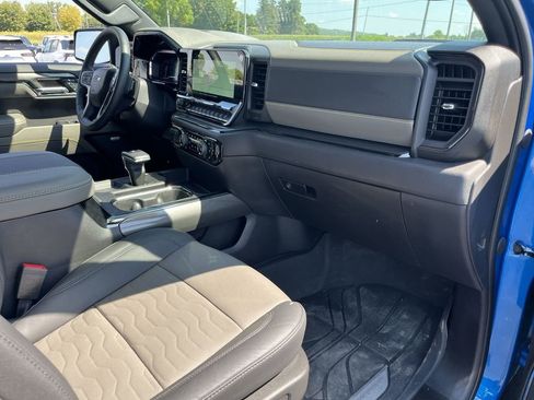 Certified 2023 Chevrolet Silverado 1500 ZR2 w/ Technology Package image 30