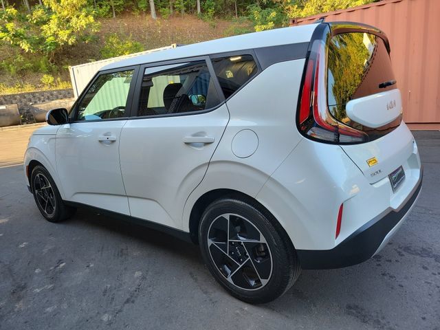 Used 2023 Kia Soul EX FWD image 7