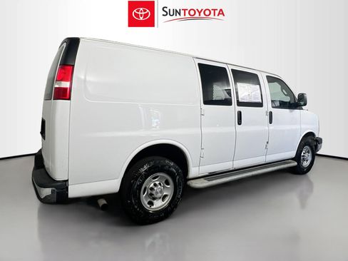 Used 2019 Chevrolet Express 2500 w/ Driver Convenience Package RWD image 4