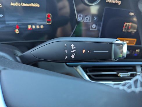 New 2026 Chevrolet Equinox EV LT w/ Convenience Package II image 21