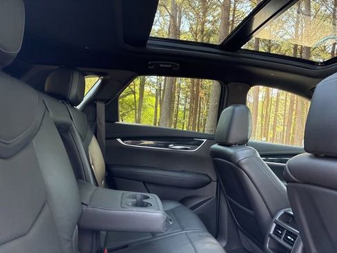 Used 2020 Cadillac XT5 Premium Luxury AWD/4WD image 25
