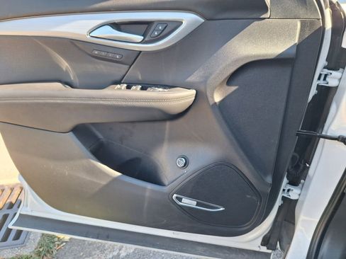 Used 2024 Buick Envision Avenir image 19