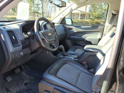 Used 2017 Chevrolet Colorado Z71 image 12