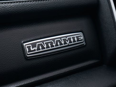 Used 2023 RAM 1500 Laramie AWD/4WD image 34