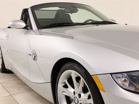 Used 2008 BMW Z4 3.0i RWD image 39