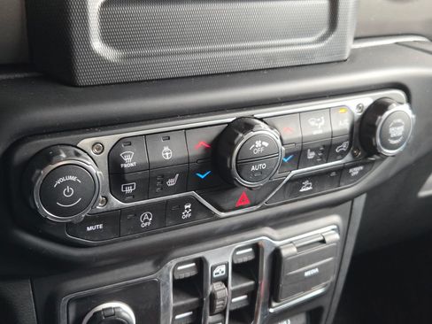 Certified 2023 Jeep Wrangler Unlimited Sport AWD/4WD image 11