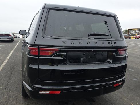 Used 2024 Jeep Wagoneer Series II image 5