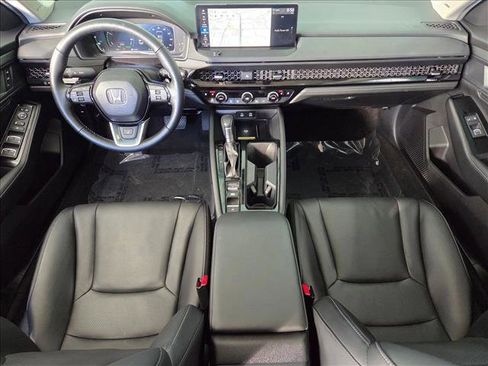 Used 2025 Honda Accord Touring image 17