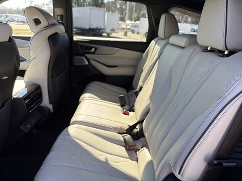 Used 2025 Acura MDX A-Spec image 31