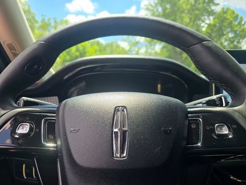 Used 2023 Lincoln Corsair AWD w/ Equipment Group 101A image 28
