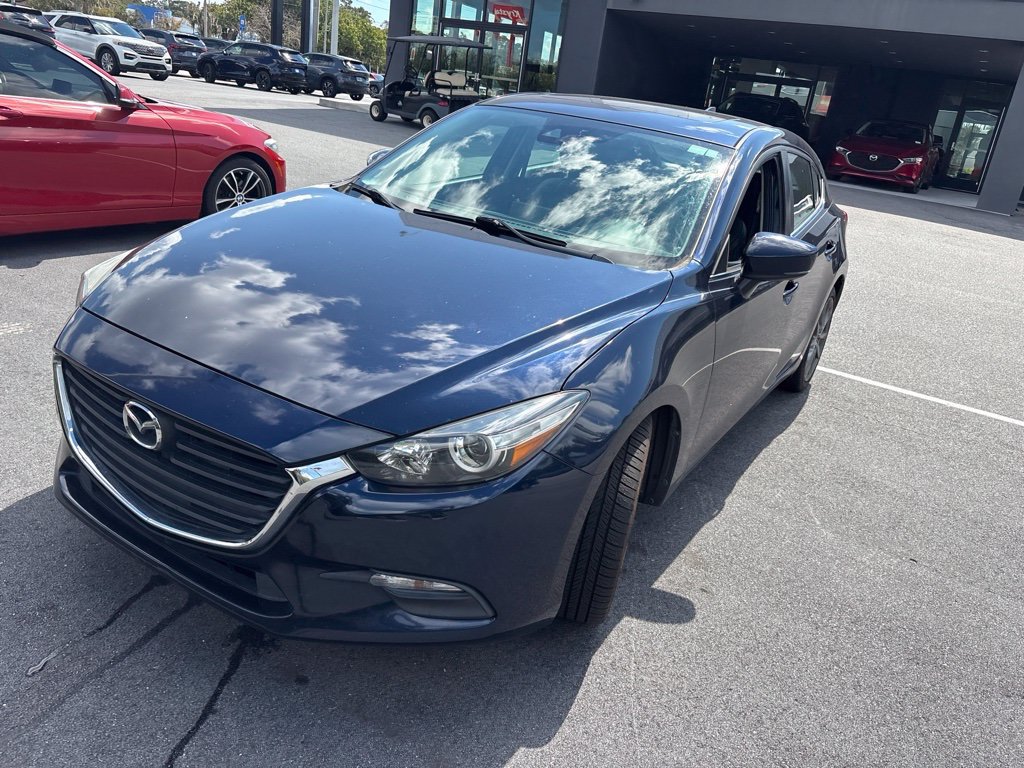 Used 2018 MAZDA MAZDA3 Touring FWD image 3