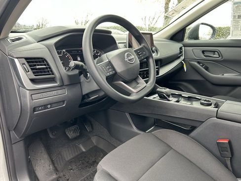 New 2025 Nissan Rogue S image 11