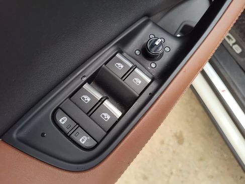 Used 2023 Audi Q8 Premium Plus AWD/4WD image 22