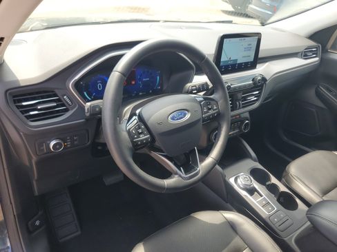 Used 2022 Ford Escape SEL w/ Technology Package AWD/4WD image 13