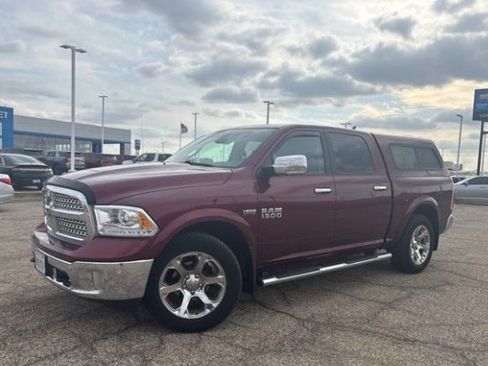 Used 2017 RAM 1500 Laramie w/ Convenience Group image 3