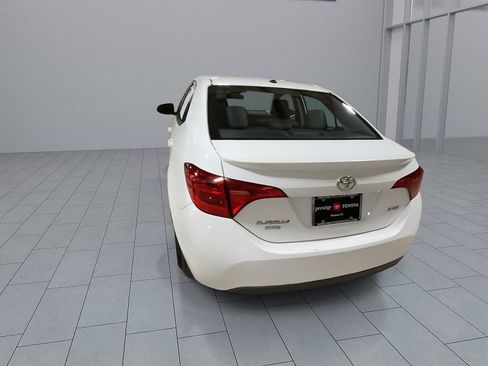 Used 2017 Toyota Corolla XSE image 7