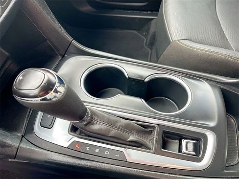 Used 2020 Chevrolet Equinox LT w/ Midnight Edition image 16