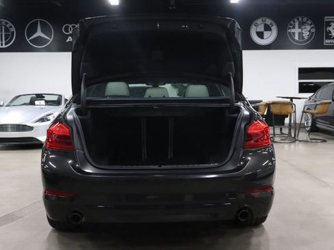 Used 2019 BMW 530i w/ Convenience Package image 21