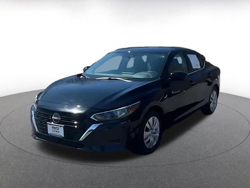 Used 2025 Nissan Sentra S image 7
