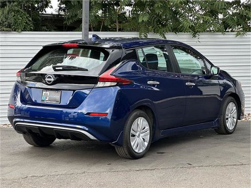 Used 2025 Nissan Leaf S FWD image 10