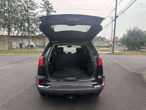 Used 2016 GMC Terrain SLE w/ LPO, Protection Package AWD/4WD image 6