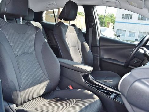 Used 2020 Toyota Prius Prime LE FWD image 22