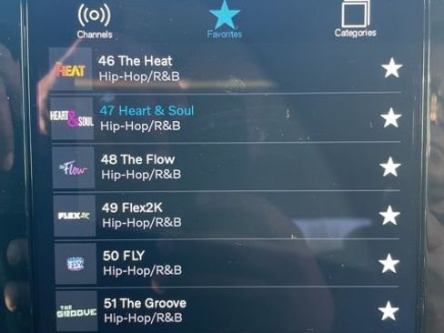 Certified 2025 Volvo XC40 B5 Core image 15