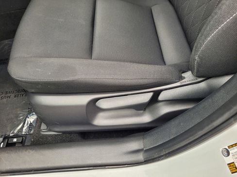Used 2023 Toyota Corolla LE FWD image 20