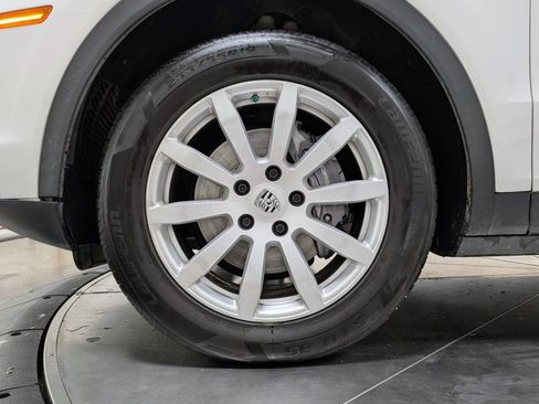 Used 2019 Porsche Cayenne image 12