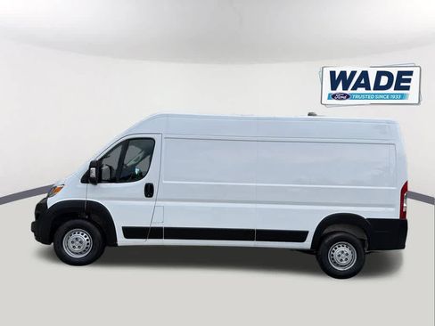 Used 2025 RAM ProMaster 2500 w/ Convenience Group FWD image 8