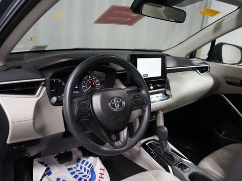 Used 2025 Toyota Corolla Cross L image 7