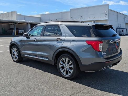 Used 2023 Ford Explorer XLT w/ Equipment Group 202A AWD/4WD image 5
