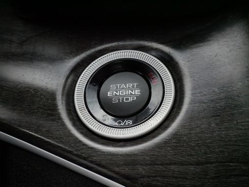 Used 2023 Jeep Grand Cherokee Limited AWD/4WD image 27