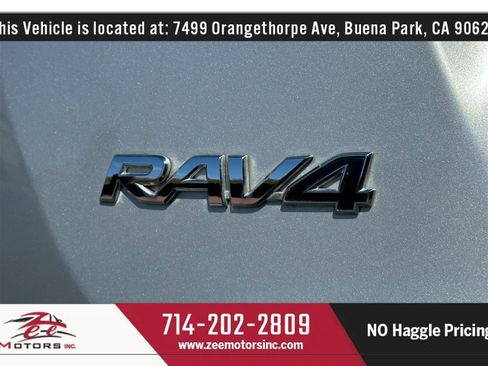 Used 2015 Toyota RAV4 LE image 54